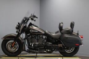 2018 Harley-Davidson® Heritage Classic 114 FLHCS thumb 0