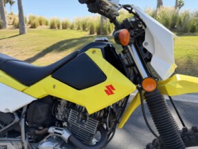 2015 Suzuki DR200S thumb 2