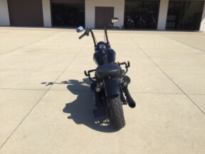 FLSS 2016 Softail Slim® S thumb 0