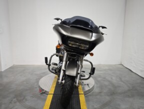FLTRX 2020 Road Glide® thumb 3