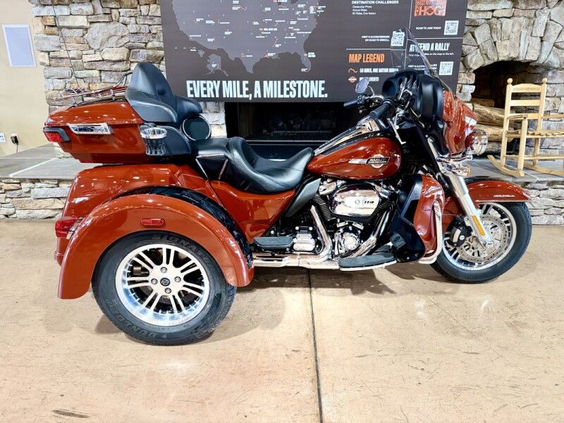 2024 FLHTCUTG - Tri-Glide Ultra Limited 