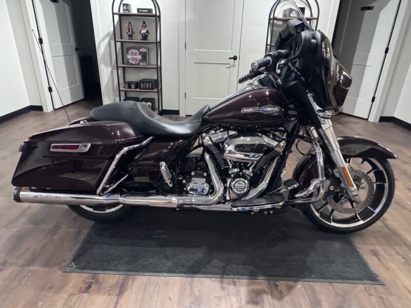FLHX 2022 Street Glide®