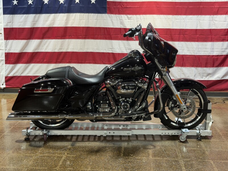 Harley-Davidson® Street Glide® 2023 FLHX BLACK