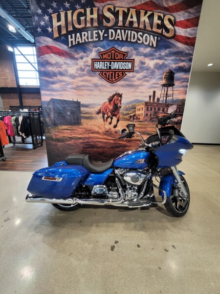 2025 Harley-Davidson® Road Glide® Blue Burst FLTRX
