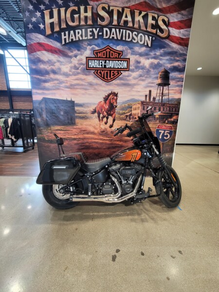 2023 Harley-Davidson® Street Bob® 114 Vivid Black FXBB