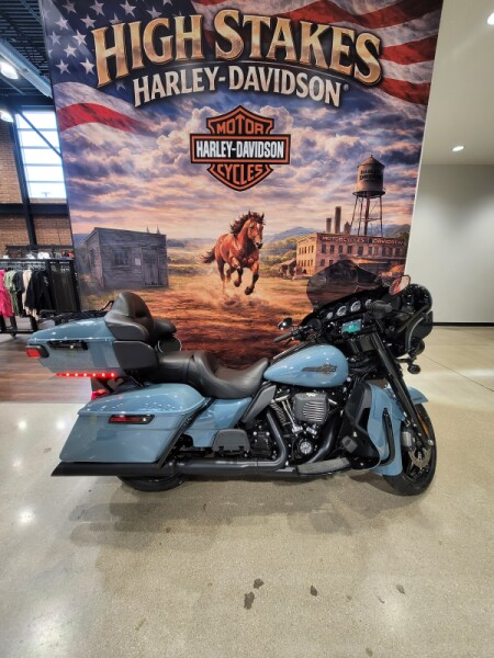 2024 Harley-Davidson® Ultra Limited Sharkskin Blue FLHTK