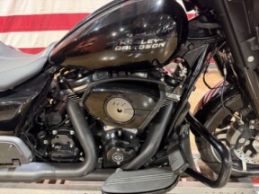 Harley-Davidson® Street Glide® 2024 FLHX VIVID BLACK thumb 0