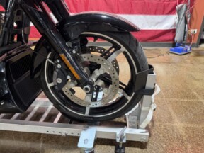 Harley-Davidson® Street Glide® 2024 FLHX VIVID BLACK thumb 1