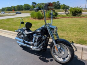 2025 Harley-Davidson® Fat Boy® Vivid Black thumb 3