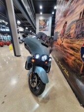 2024 Harley-Davidson® Ultra Limited Sharkskin Blue FLHTK thumb 1