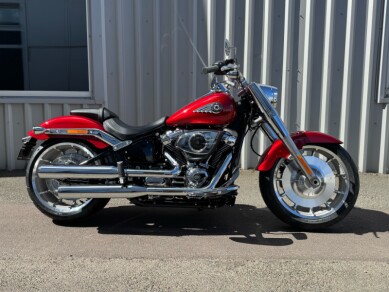 2026 Harley-Davidson® Fat Boy® Brilliant Red Chrome Trim