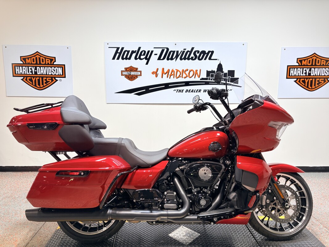 HARLEY-DAVIDSON 切り替えブルゾン　レザー×ナイロン　ボルドー Certified Pre-Owned 2021 Harley-Davidson Road Glide® Special