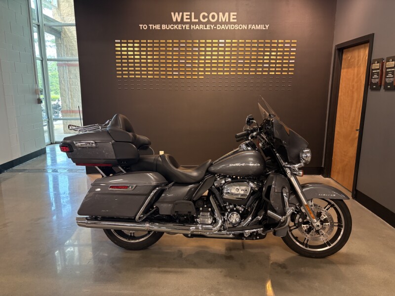 2022 Harley-Davidson® Ultra Limited Gauntlet Gray Metallic