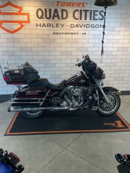 2011 Harley-Davidson® Electra Glide® Ultra Classic® FLHTCU