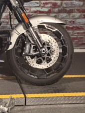 FLHXSE 2023 CVO™ Street Glide® thumb 1