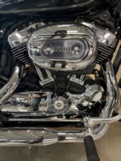 2017 Harley-Davidson® 1200 Custom Vivid Black thumb 1