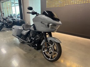 2026 Harley-Davidson® Road Glide® Dark Billiard Gray Black Trim thumb 3