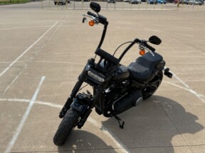 2020 Harley-Davidson® Fat Bob® 114 Vivid Black thumb 1