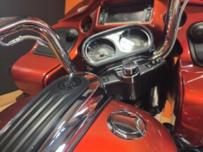 FLTRXSE 2018 CVO™ Road Glide® thumb 2