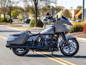 FLTRX 2025 Road Glide™ thumb 0