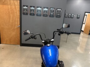 2024 Harley-Davidson® Street Bob® 114 Blue Burst thumb 0