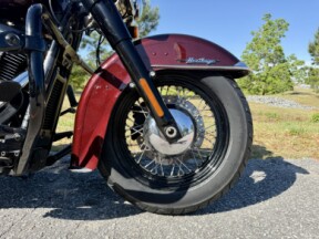 2018 Harley-Davidson® Heritage Classic FLHC thumb 0
