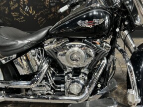 2011 Harley-Davidson® Softail® Deluxe BLACK W/PINSTRIPE thumb 0
