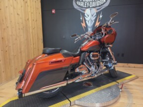 FLTRXSE 2018 CVO™ Road Glide® thumb 0