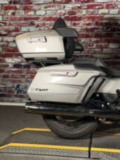 FLHXSE 2023 CVO™ Street Glide® thumb 0