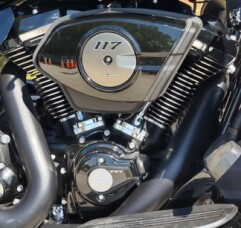 Harley-Davidson® Street Glide Limited 2026 thumb 2