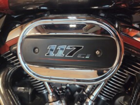 FLTRXSE 2018 CVO™ Road Glide® thumb 3