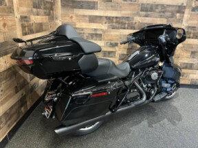 2026 Harley-Davidson® Street Glide Limited Vivid Black Black Trim  FLHXL thumb 2