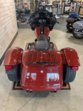 2024 Harley-Davidson® Road Glide 3 FLTRT thumb 2