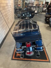 2013 Harley-Davidson® Electra Glide® Classic FLHTC thumb 2