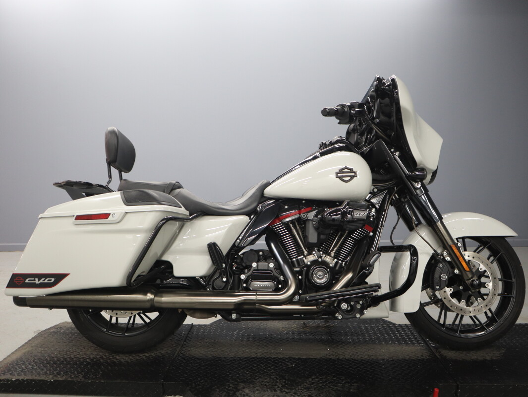 2020 Harley-Davidson® CVO™ Street Glide® FLHXSE | Old Glory Harley