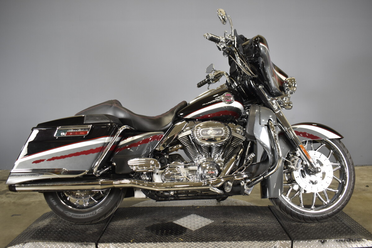 2012 Harley-Davidson® CVO™ Street Glide® Electric Orange and Black
