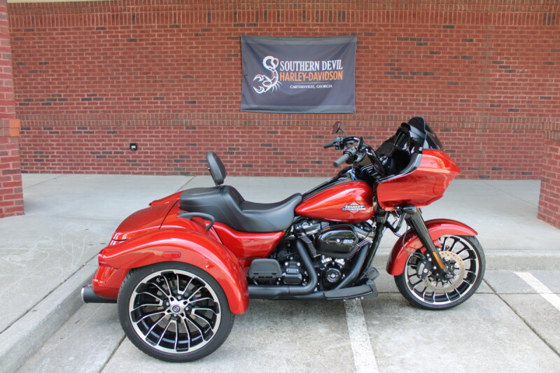 2025 Harley-Davidson® Road Glide® 3 Whiskey Firestorm - Black Finish