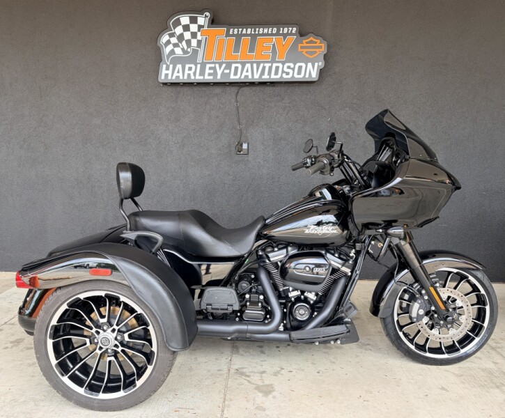FLTRT 2023 Road Glide® 3