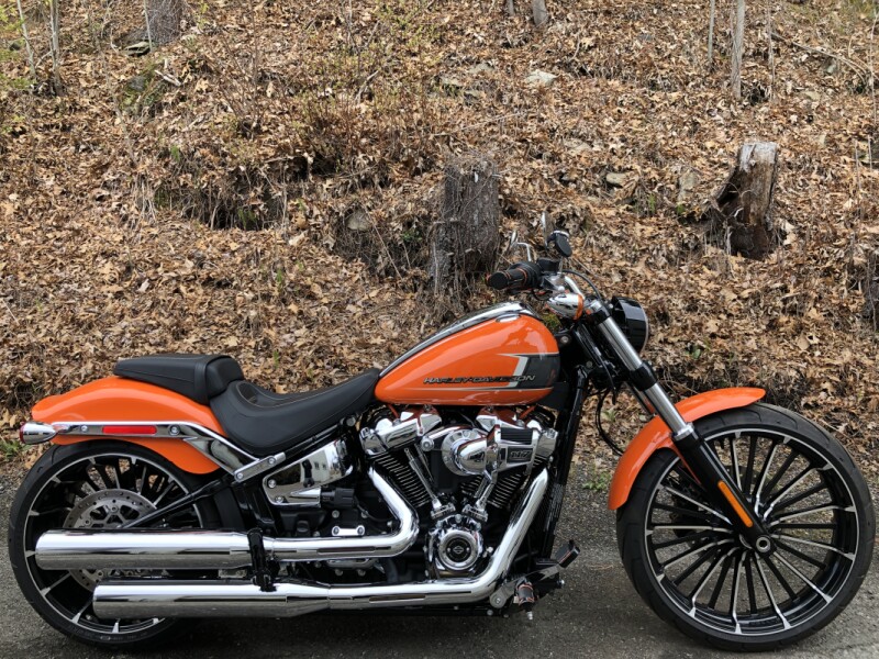 2023 Harley-Davidson® Breakout™ Baja Orange