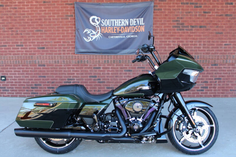 2026 Harley-Davidson® Road Glide® Olive Steel Metallic / Vivid Black Black Trim