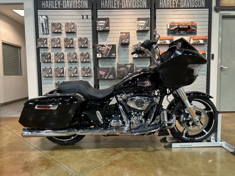 FLTRX 2025 Road Glide™