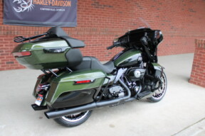 2026 Harley-Davidson® Street Glide Limited Olive Steel Metallic / Vivid Black Black Trim thumb 2