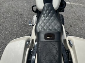 2023 Harley-Davidson® Street Glide® ST White Sand Pearl thumb 0