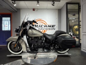 2018 Harley-Davidson® Heritage Classic thumb 0
