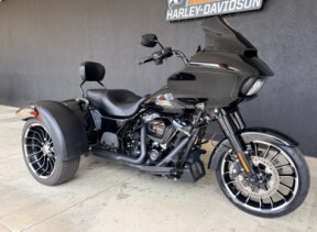 FLTRT 2023 Road Glide® 3 thumb 3