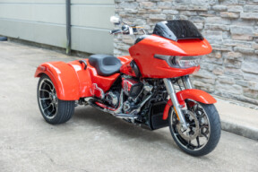 2026 Harley-Davidson® Road Glide 3 Blood Orange thumb 3
