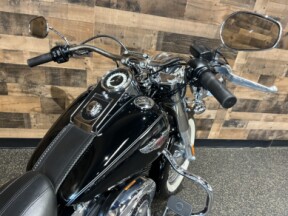 2015 Harley-Davidson® Softail® Deluxe Vivid Black FLSTN thumb 0