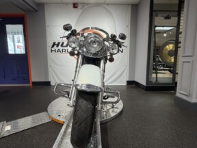 FLSTN 2008 Softail® Deluxe thumb 2