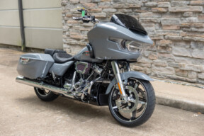 2026 Harley-Davidson® Road Glide® FLTRX thumb 3