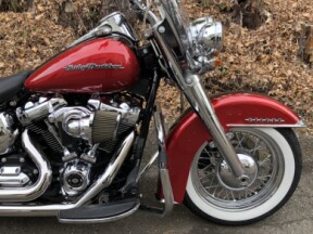 2019 Harley-Davidson® Deluxe Wicked Red/Twisted Cherry thumb 3